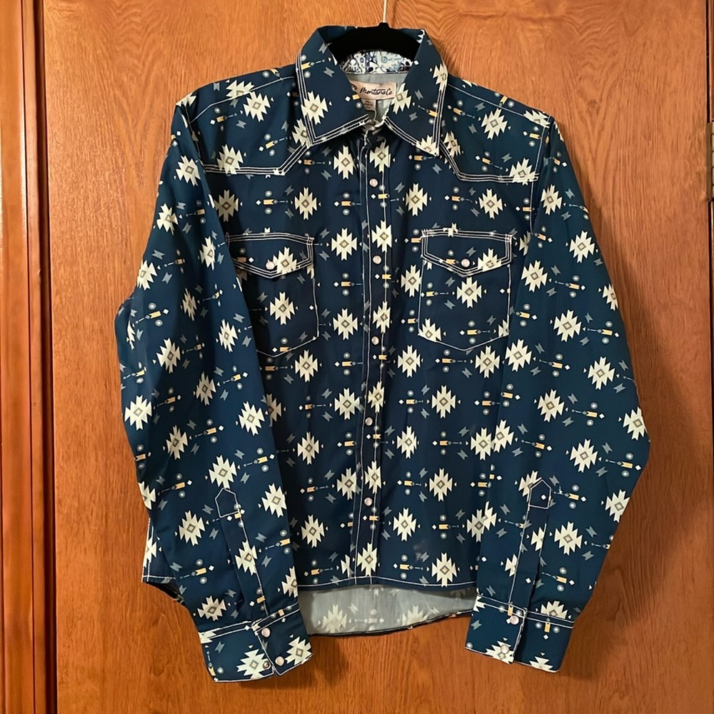 NWT Boys western button up pearl snap shirt, Aztec print size:XL
